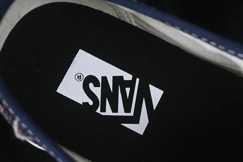 All categories Vans Vans series Vans Low Vans low-top Vans Authentic 44 Vans high-end branch low-top casual skateboard shoes VN000DB8Z11